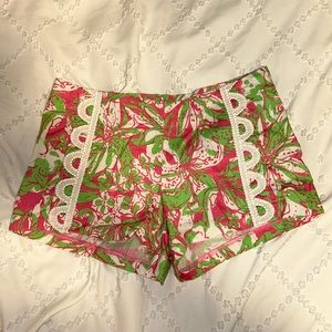 Lilly Pulitzer shorts size 6